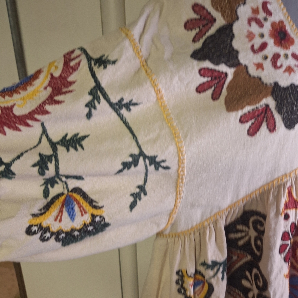 Zara Multicolor Embroidered Linen Mini Floral Dress. Size Med - Picture 6 of 8